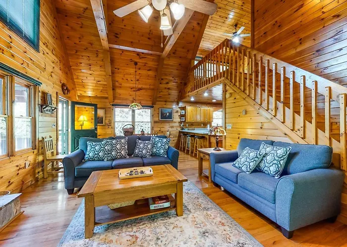 Lucilles Creekside Hideaway