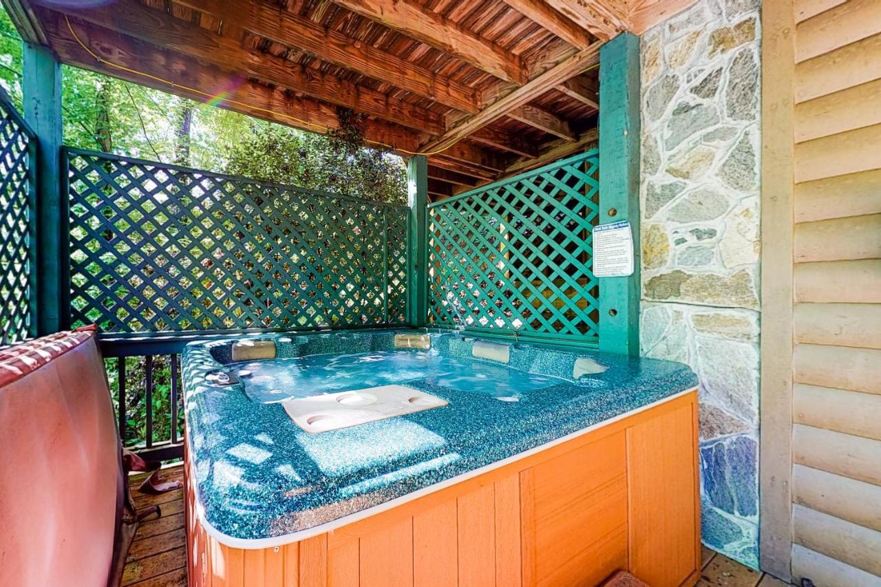 Lucilles Creekside Hideaway * Blue Ridge