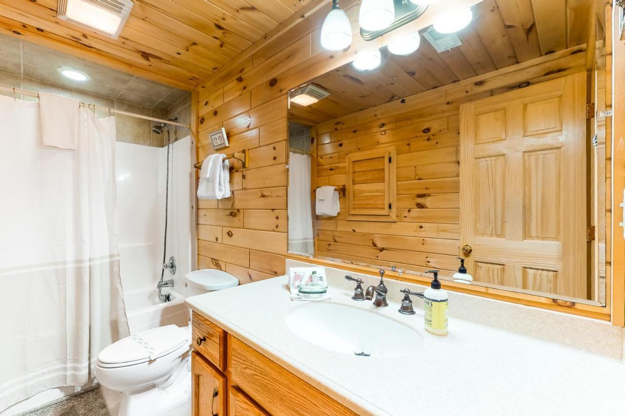 Lucilles Creekside Hideaway * Blue Ridge
