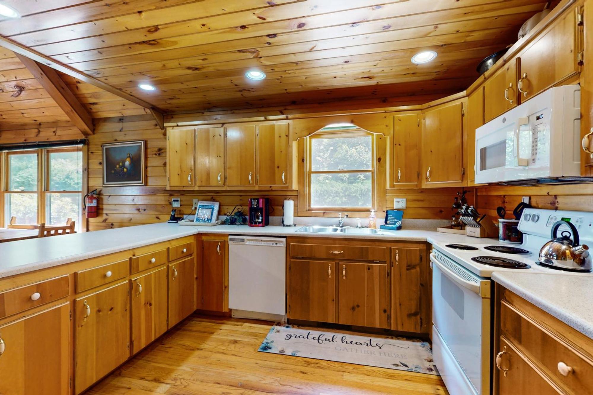 Lucilles Creekside Hideaway Holiday home *
