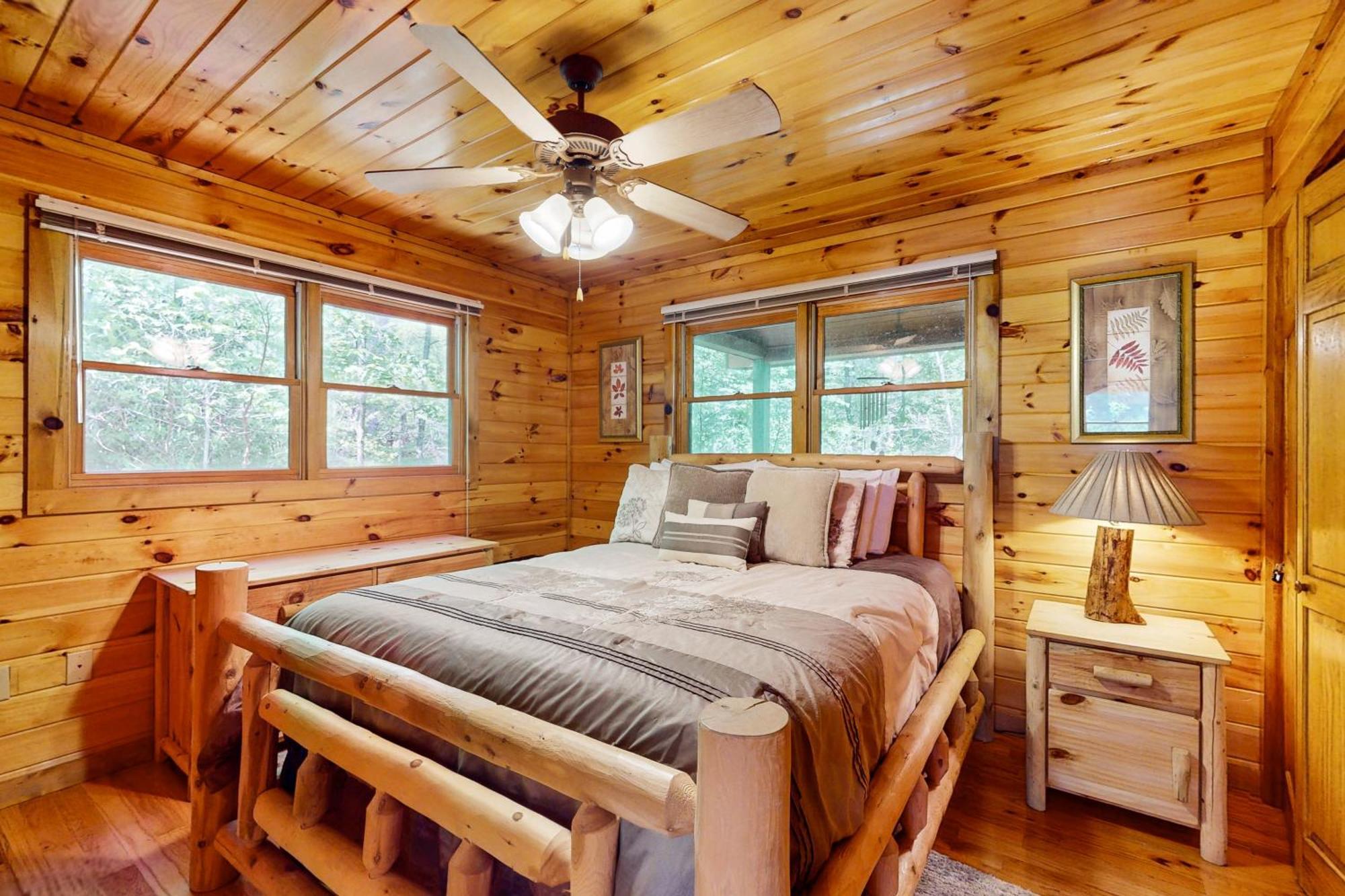 Lucilles Creekside Hideaway * Blue Ridge